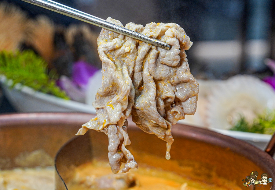 貓頭鷹鍋物 上湯鍋物料 鍋物 高雄美食 聚餐 鳳山美食 商務 包箱 聚餐 聚會 龍蝦 澎派 海陸