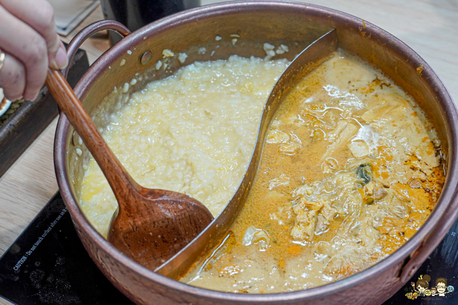 貓頭鷹鍋物 上湯鍋物料 鍋物 高雄美食 聚餐 鳳山美食 商務 包箱 聚餐 聚會 龍蝦 澎派 海陸