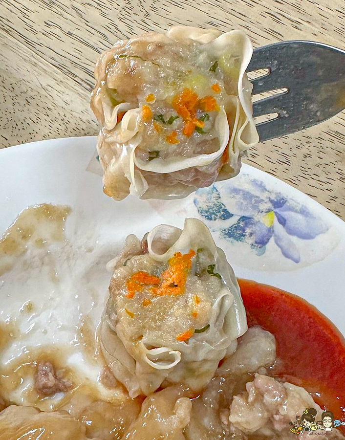  尤媽媽肉圓店 鹽埕美食 肉圓 肉丸 碗粿 燒賣 老店