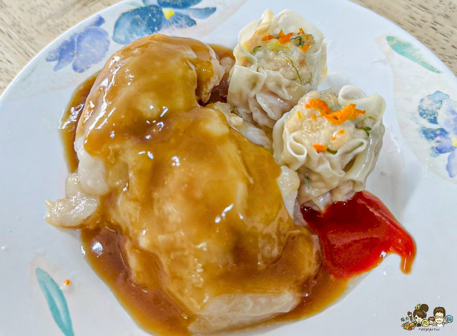  尤媽媽肉圓店 鹽埕美食 肉圓 肉丸 碗粿 燒賣 老店