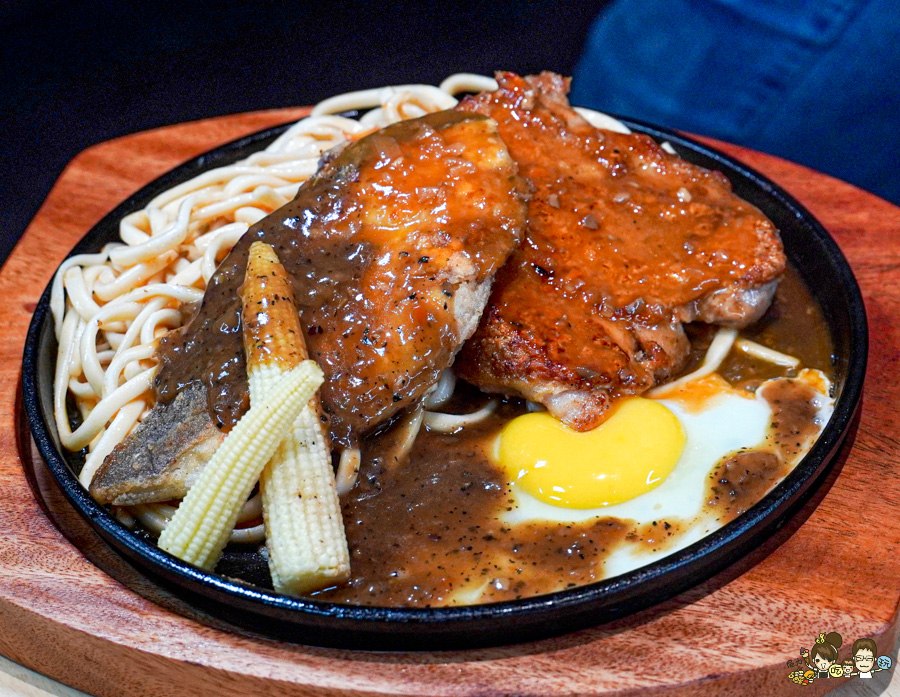 自強夜市 鐵板牛排 長紅牛排 夜市王 雙拼 招牌 牛排 高雄美食 高雄夜市美食