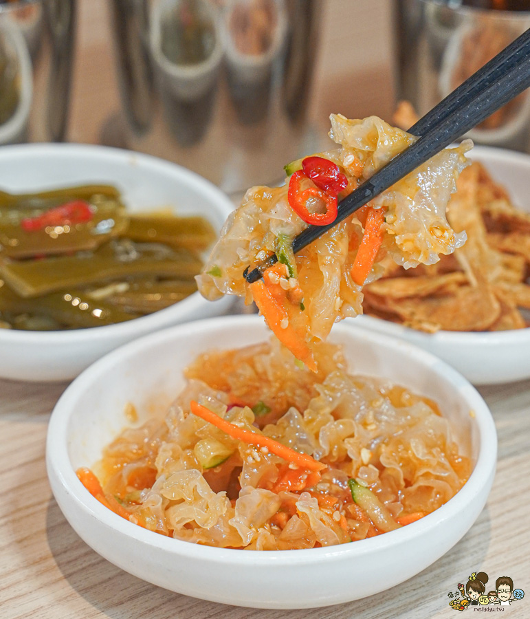 溜溜酸菜魚專賣店 高雄酸菜魚 麻辣水煮 聚餐 SOGO 百貨美食 必吃 聚餐 聚會 家庭用餐 