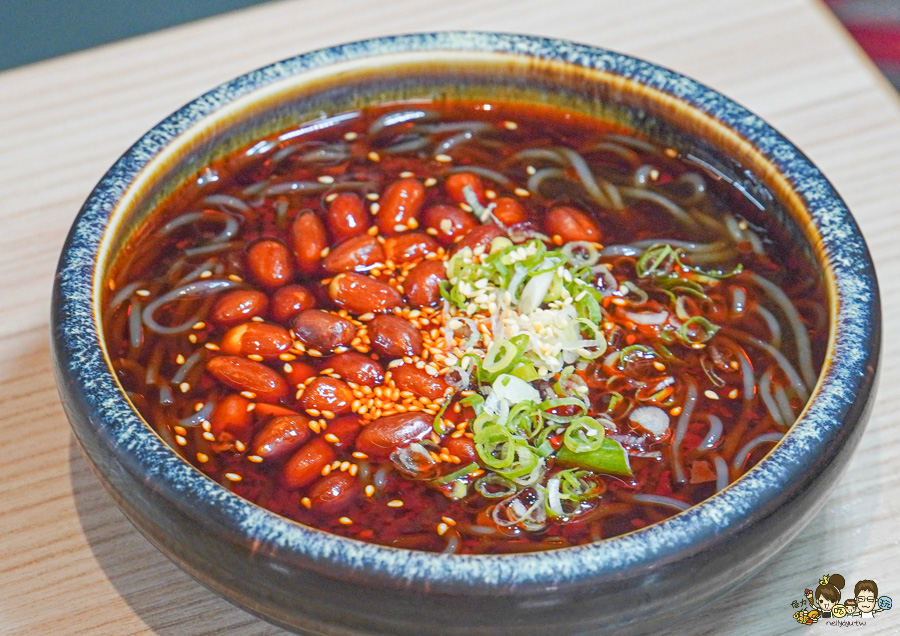 溜溜酸菜魚專賣店 高雄酸菜魚 麻辣水煮 聚餐 SOGO 百貨美食 必吃 聚餐 聚會 家庭用餐 