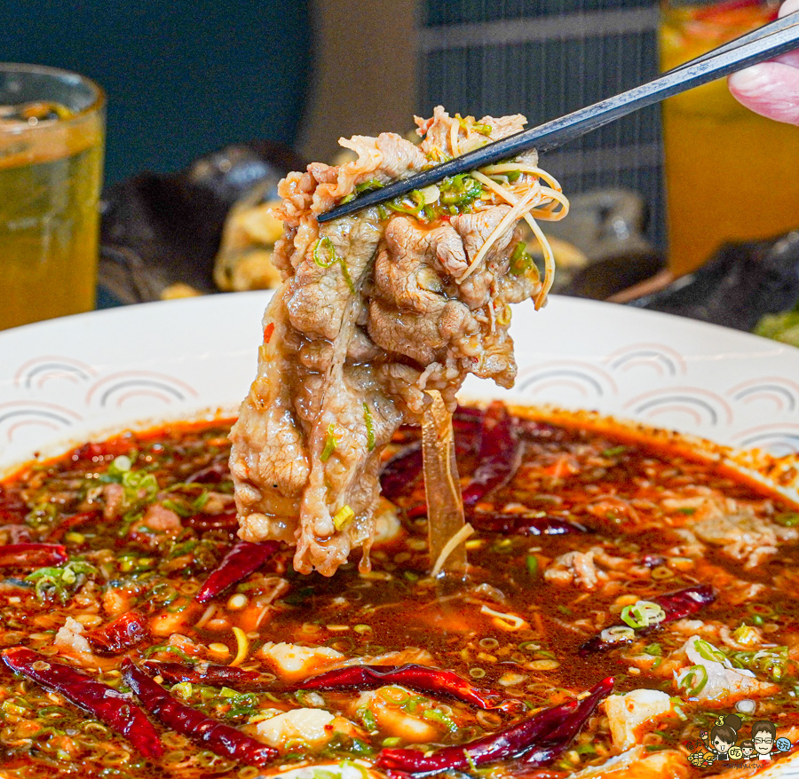 溜溜酸菜魚專賣店 高雄酸菜魚 麻辣水煮 聚餐 SOGO 百貨美食 必吃 聚餐 聚會 家庭用餐 