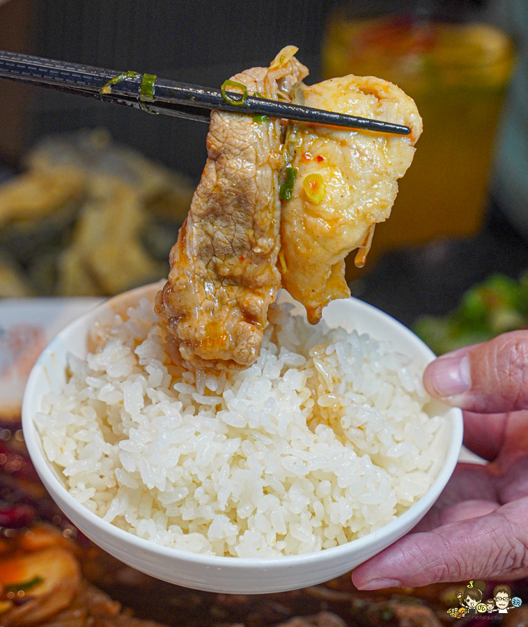 溜溜酸菜魚專賣店 高雄酸菜魚 麻辣水煮 聚餐 SOGO 百貨美食 必吃 聚餐 聚會 家庭用餐 