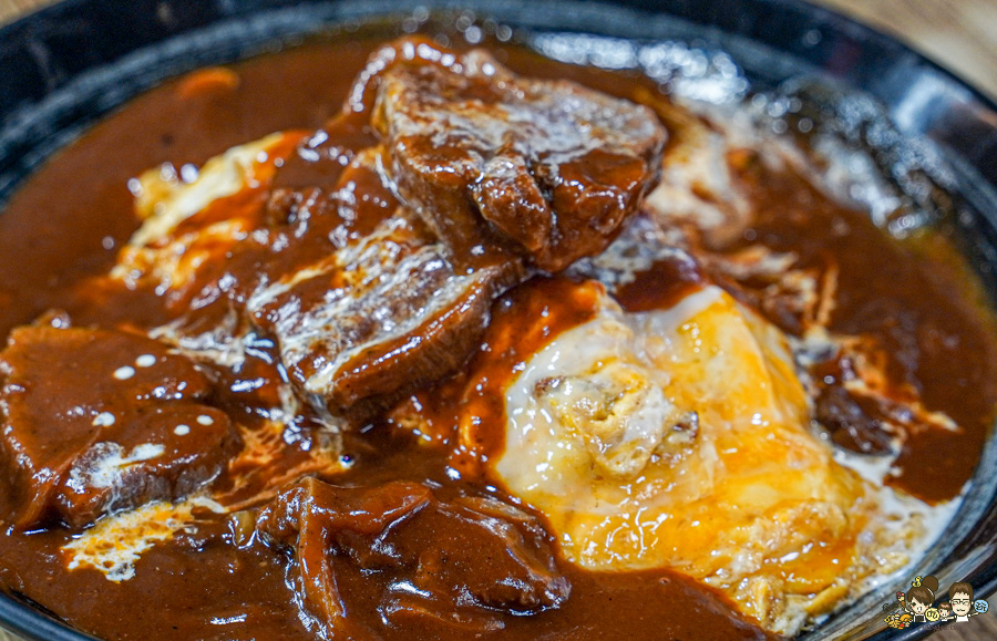 森本日式和風洋食堂 手作漢堡排 厚實滑嫩蛋包飯 雙拼咖哩醬 老店 熟客超多 日本老闆