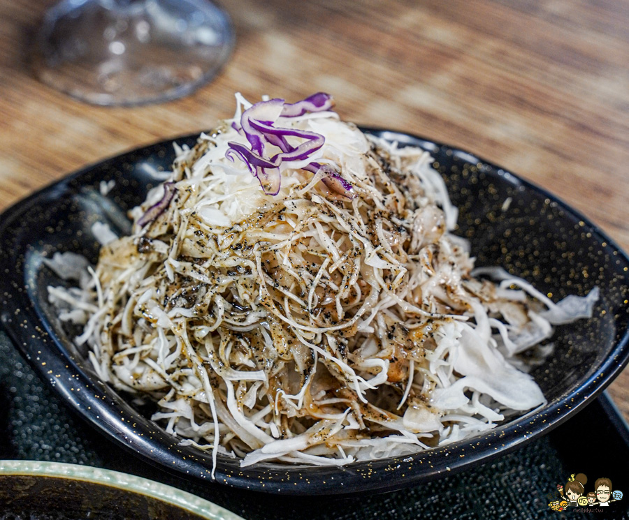 森本日式和風洋食堂 手作漢堡排 厚實滑嫩蛋包飯 雙拼咖哩醬 老店 熟客超多 日本老闆