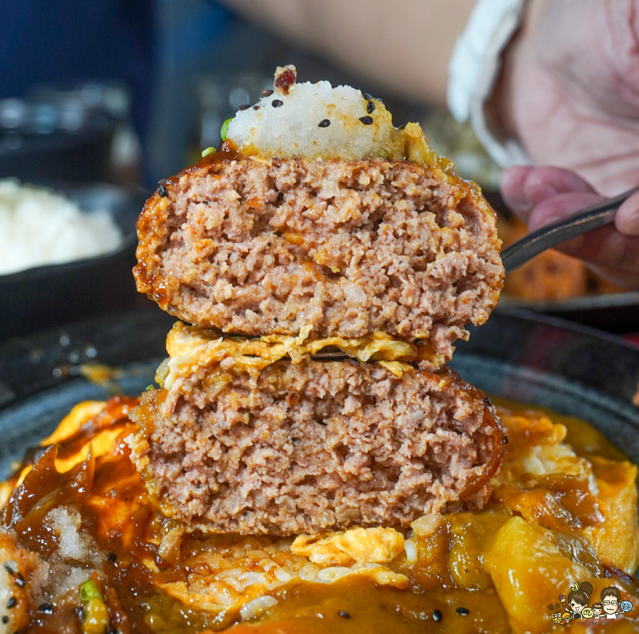 森本日式和風洋食堂 手作漢堡排 厚實滑嫩蛋包飯 雙拼咖哩醬 老店 熟客超多 日本老闆