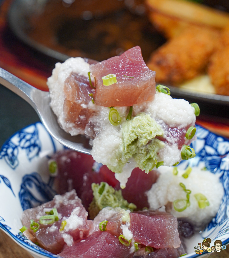 森本日式和風洋食堂 手作漢堡排 厚實滑嫩蛋包飯 雙拼咖哩醬 老店 熟客超多 日本老闆