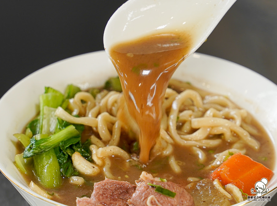 豚沐麵 仁武美食 必吃 聚餐 麵食 私房 獨門 拉麵 中式麵館 高雄美食 好吃推薦