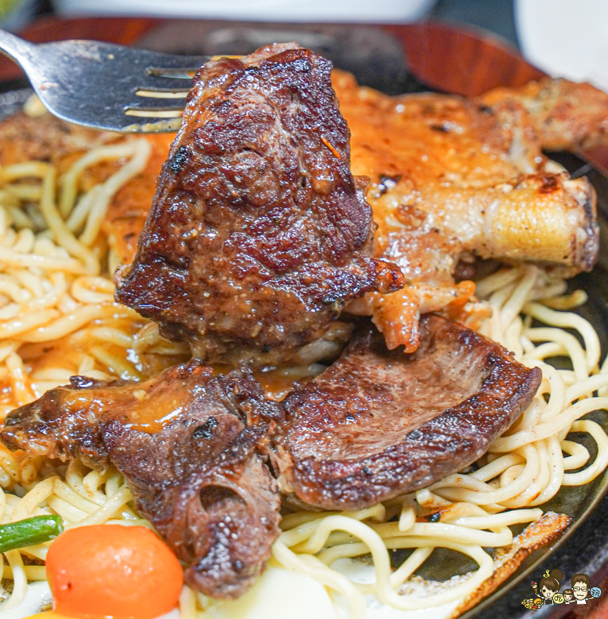 驚蟄洋食坊 鐵板 美食 高雄必吃 好吃 三民牛排 鐵板牛排 排餐 自助吧
