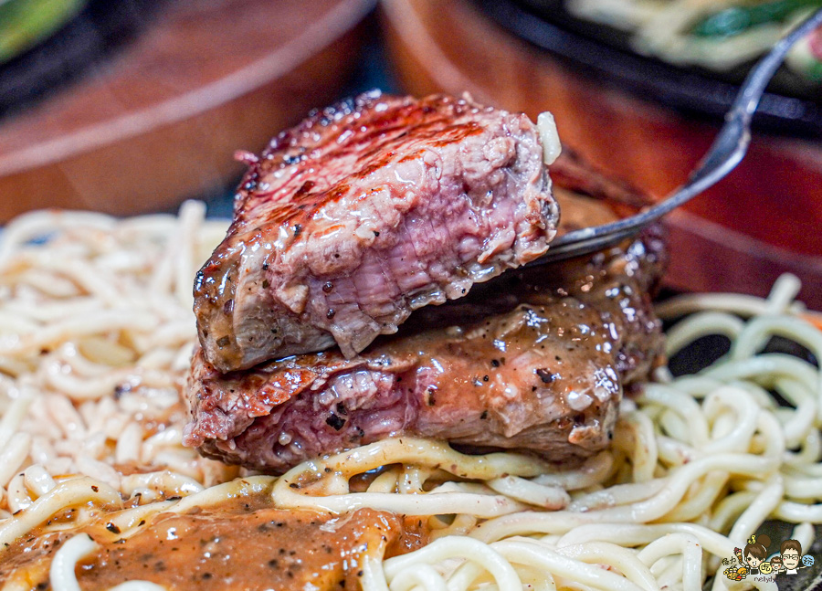 驚蟄洋食坊 鐵板 美食 高雄必吃 好吃 三民牛排 鐵板牛排 排餐 自助吧