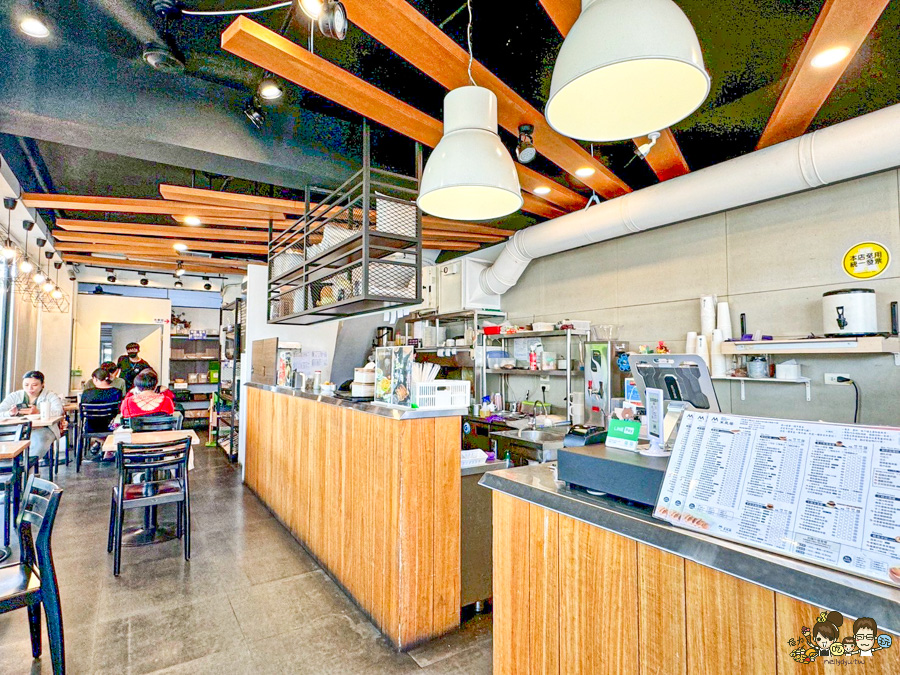 米良居 推薦 必吃 再訪 高雄早午餐 拼盤 好吃 私房 豚肉 米漢堡 手工日曬麵