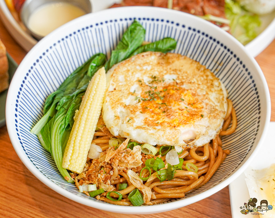 米良居 推薦 必吃 再訪 高雄早午餐 拼盤 好吃 私房 豚肉 米漢堡 手工日曬麵