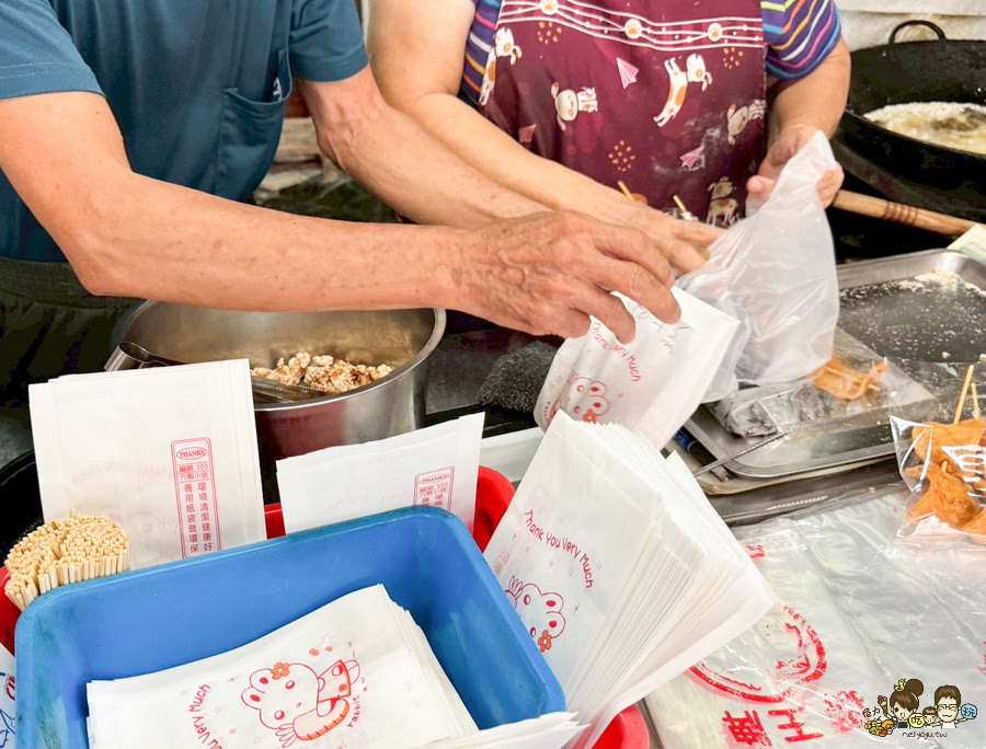 小巷弄鹹酥雞 陽明國小側門 三民美食 鹹酥雞 高雄美食 必吃 好吃 推薦 必吃 無名 老字號
