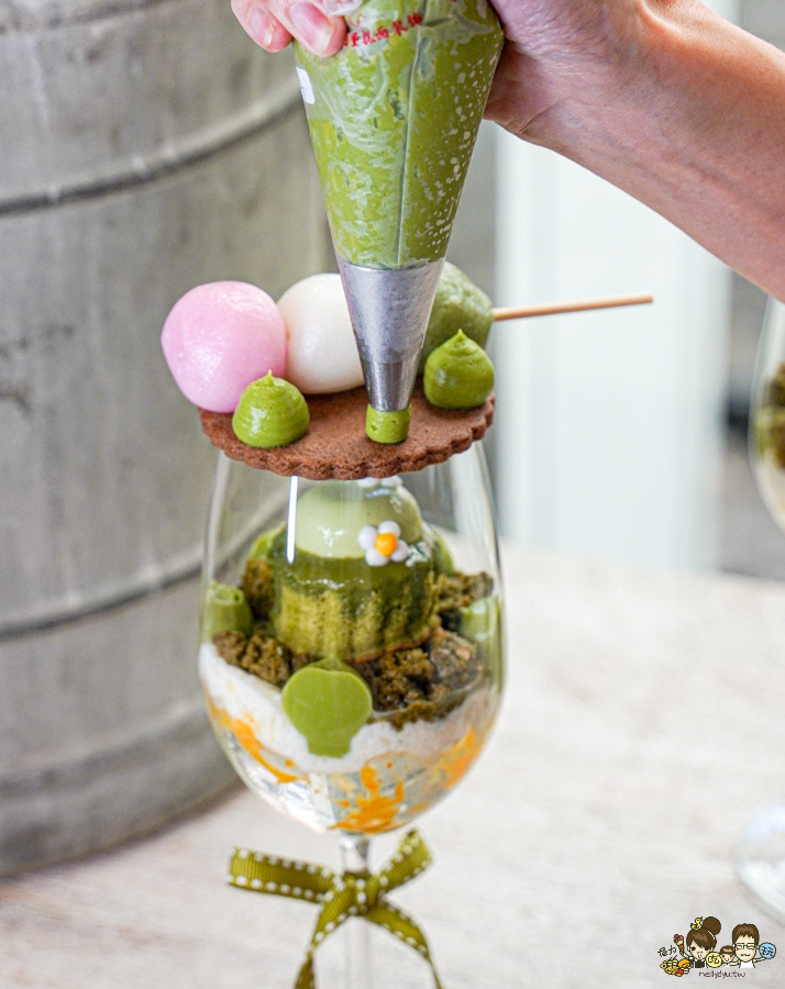 抹茶季 甜點 獨家 限量 限定 桃太郎 雛菊 高雄甜點 高雄美食 台中 台南 聚餐 約會 必吃 好吃 水蜜桃 抹茶控 日本抹茶