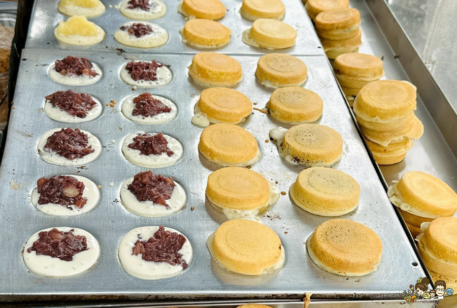 無名紅豆餅 紅豆餅 下午茶 高雄美食 阿婆紅豆餅 6元紅豆餅 超值 銅板美食