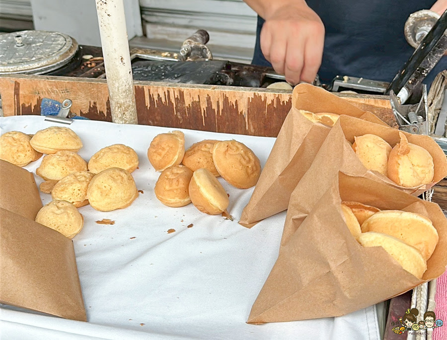幸福雞蛋糕 銅板美食 好吃 推薦 必吃 必買 下午茶 點心 學區 石頭餅 古早味 完成