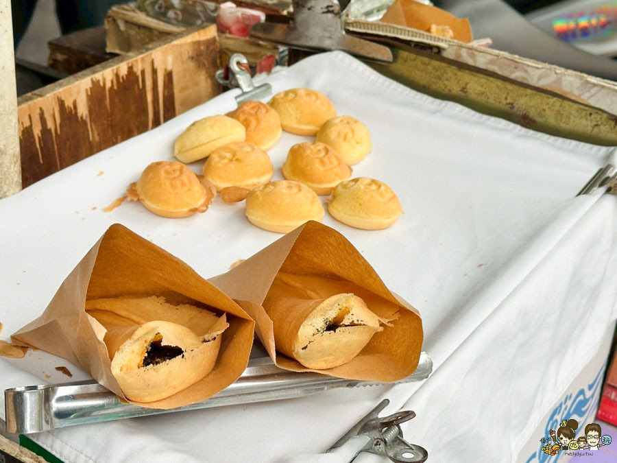 幸福雞蛋糕 銅板美食 好吃 推薦 必吃 必買 下午茶 點心 學區 石頭餅 古早味 完成