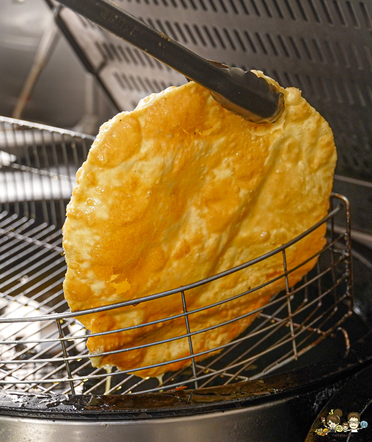 老正興館金牌蔥油餅 高雄美食 必吃 團購 排隊 在地 傳承 蘿蔔酥 小籠包 捲餅 清蒸臭豆腐