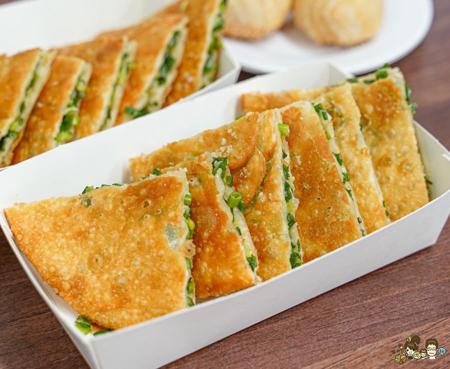 老正興館金牌蔥油餅 高雄美食 必吃 團購 排隊 在地 傳承 蘿蔔酥 小籠包 捲餅 清蒸臭豆腐