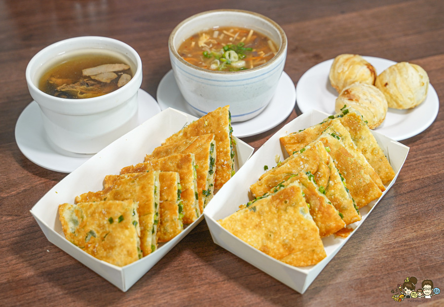 老正興館金牌蔥油餅 高雄美食 必吃 團購 排隊 在地 傳承 蘿蔔酥 小籠包 捲餅 清蒸臭豆腐