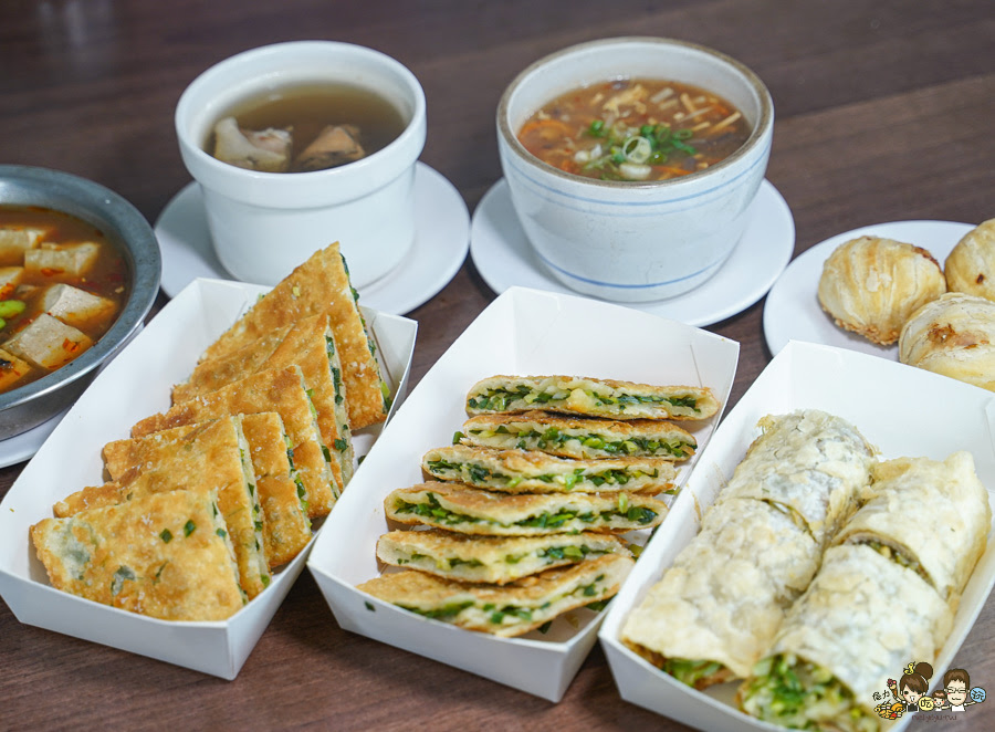 老正興館金牌蔥油餅 高雄美食 必吃 團購 排隊 在地 傳承 蘿蔔酥 小籠包 捲餅 清蒸臭豆腐