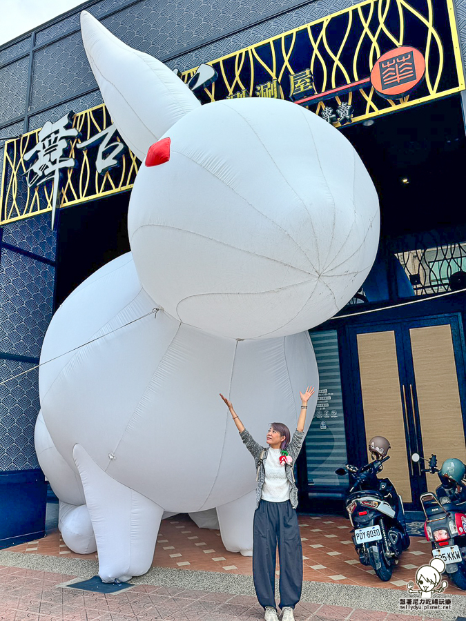 高雄火鍋 聚餐 聚會吃 火鍋 好吃 高雄美食 海鮮 兔子 限定 肉盤 大肉盤 自助吧