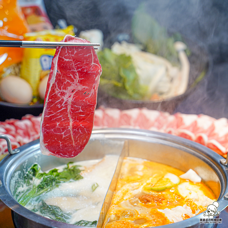 高雄火鍋 聚餐 聚會吃 火鍋 好吃 高雄美食 海鮮 兔子 限定 肉盤 大肉盤 自助吧