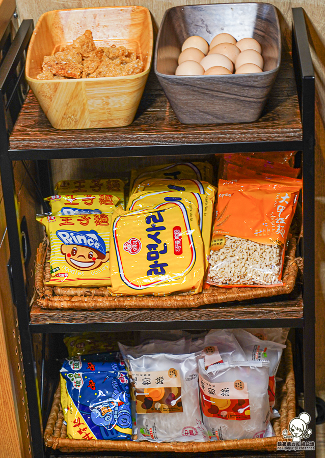 高雄火鍋 聚餐 聚會吃 火鍋 好吃 高雄美食 海鮮 兔子 限定 肉盤 大肉盤 自助吧