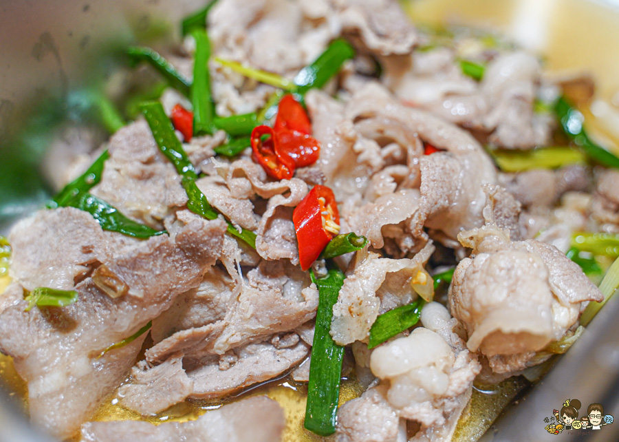 火鍋吃到飽 旋轉火鍋 鍋物 迴轉鍋物 熱炒 熟食 海鮮 肉品 湯頭 高雄火鍋 高雄必吃