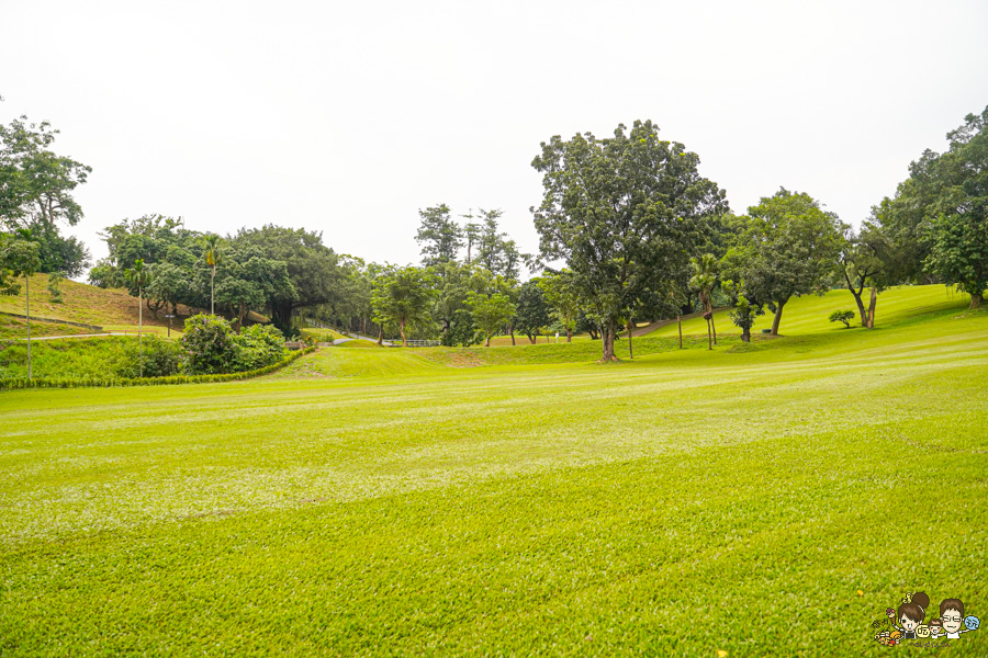 高雄果嶺自然公園 高雄最大後花園 原高雄高爾夫球場 草地 免費 超大 巨大 秘境