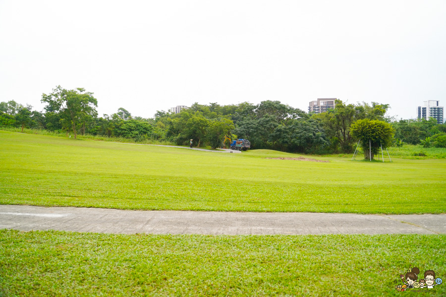 高雄果嶺自然公園 高雄最大後花園 原高雄高爾夫球場 草地 免費 超大 巨大 秘境
