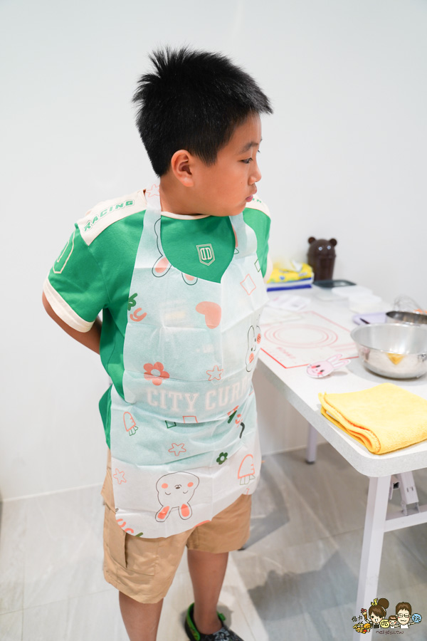  Little Ant 小螞蟻手作烘焙坊 DIY課程 高雄甜點 蛋糕 生乳捲 巨蛋 左營 好吃 推薦 親子烘焙 課程 專業課程