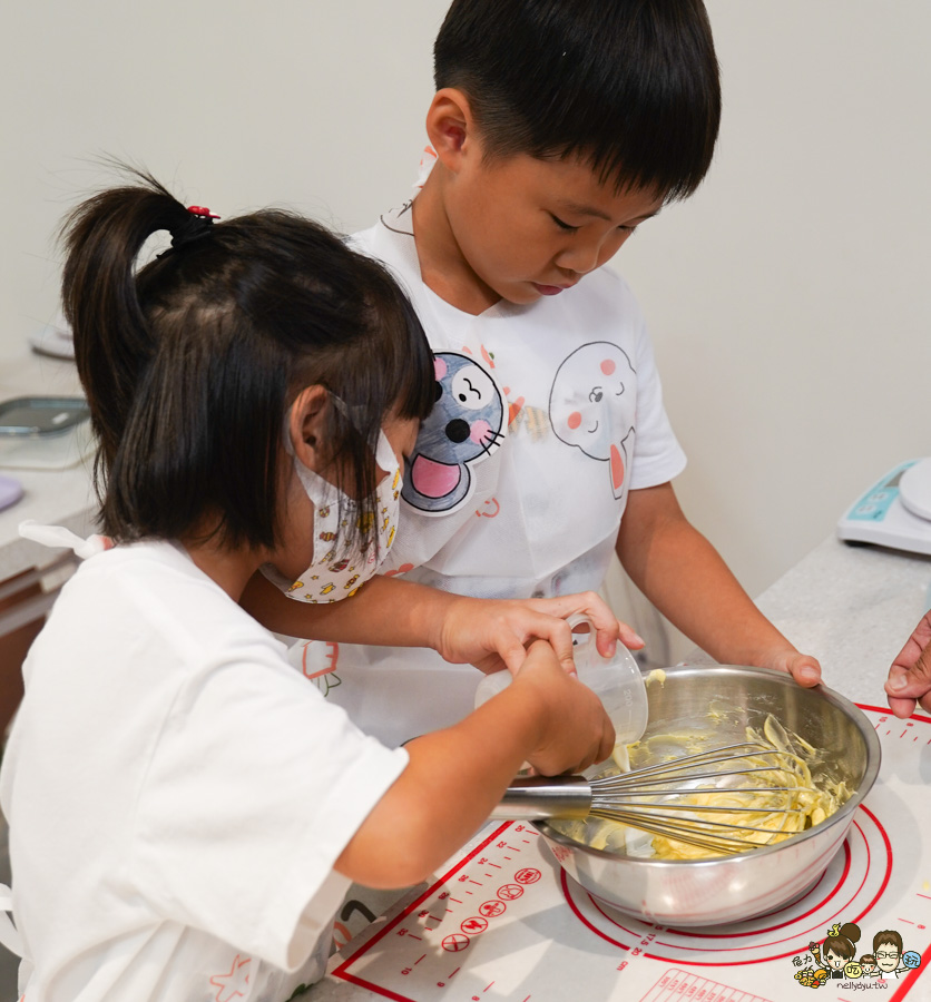  Little Ant 小螞蟻手作烘焙坊 DIY課程 高雄甜點 蛋糕 生乳捲 巨蛋 左營 好吃 推薦 親子烘焙 課程 專業課程