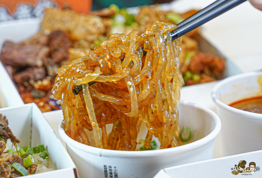 小赤佬干鍋 文學店 高鐵美食 左營美食 消夜 晚餐 夜貓族 推薦 好吃 必吃 高雄必吃
