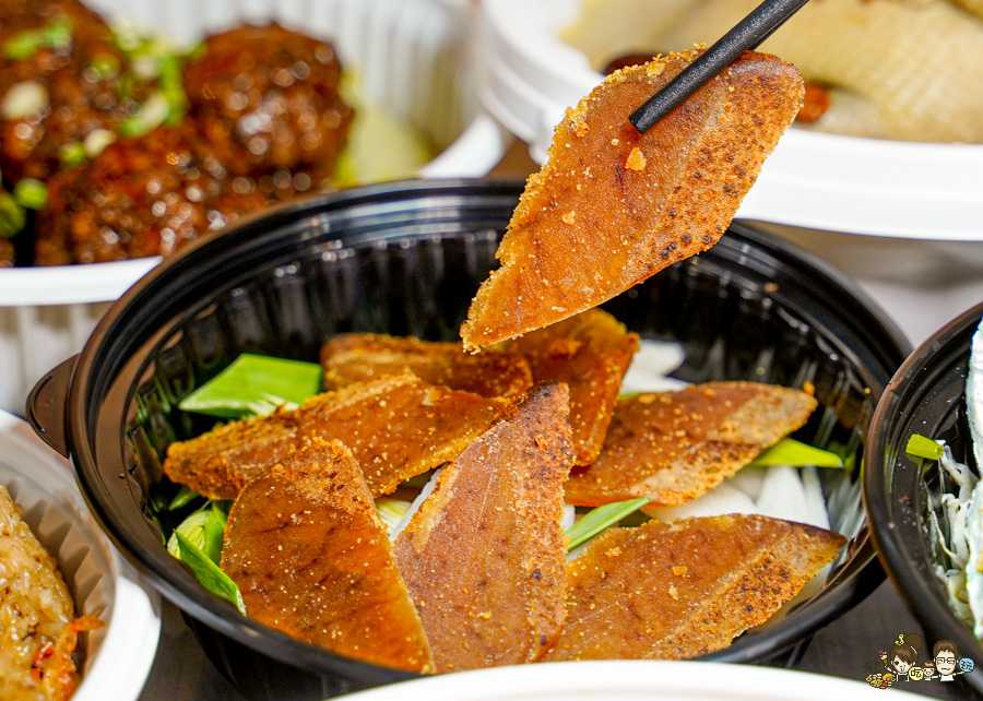 高雄年菜首選 外帶年菜 團圓 外帶 芳師傅私房菜 必吃 好吃 辦桌 佳餚 便宜 大份量