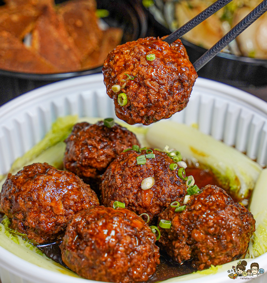 高雄年菜首選 外帶年菜 團圓 外帶 芳師傅私房菜 必吃 好吃 辦桌 佳餚 便宜 大份量