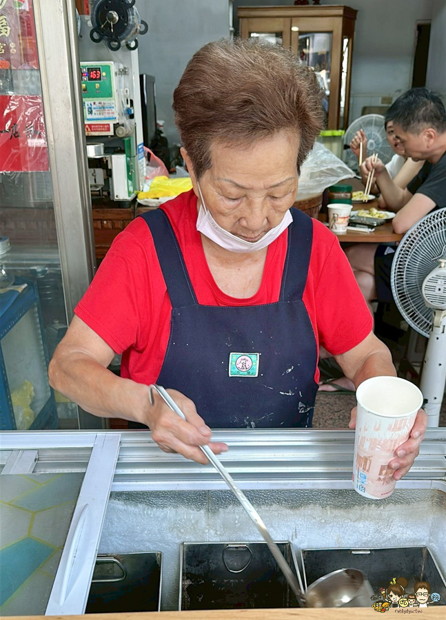 天香茶行 茶行賣早餐 蛋餅 蘿蔔餻 奶茶 好茶 飲料 隱藏巷弄