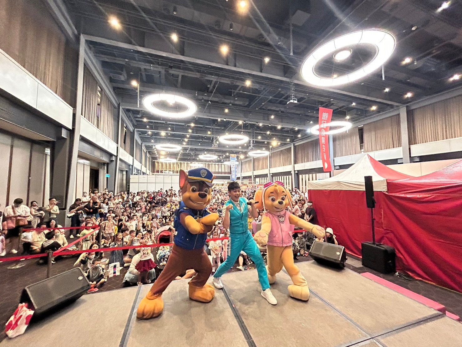 新光三越高雄 左營店週年慶 高雄 週年慶 快閃 甜點 美食 親子 好逛 普發