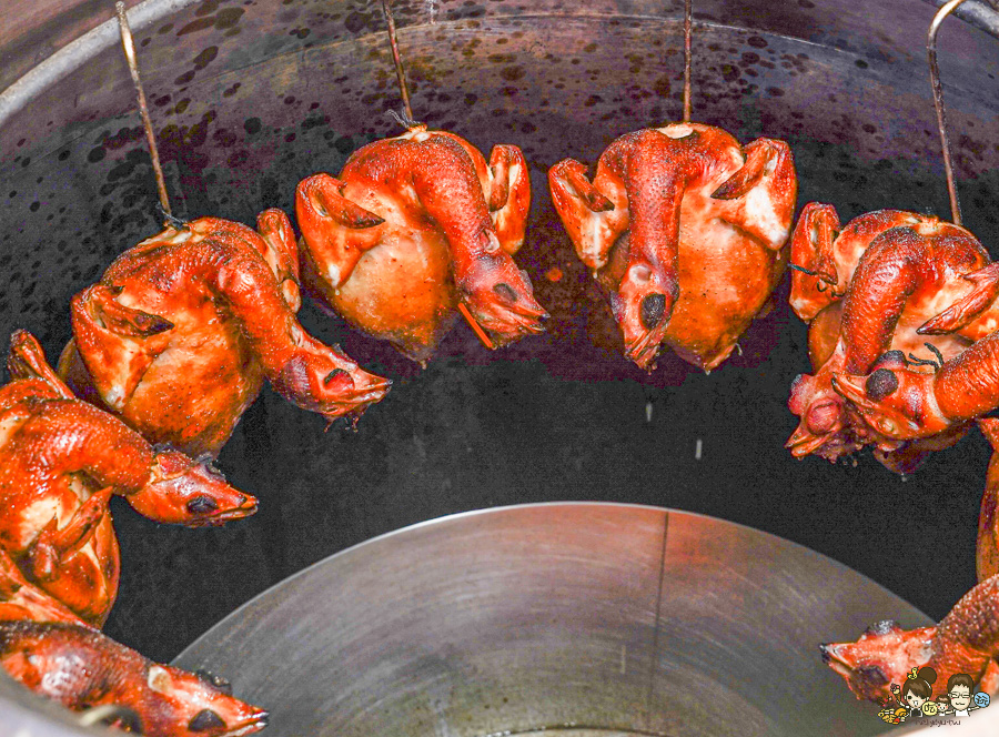 高雄 越南烤雞王 烤雞 獨家 招牌香檸雞 台式椒鹽雞 上癮胡椒雞 蒜香雞  雞腳凍 滷雞腳 獨家 特製 脆皮烤雞