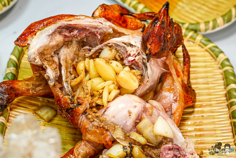 高雄 越南烤雞王 烤雞 獨家 招牌香檸雞 台式椒鹽雞 上癮胡椒雞 蒜香雞  雞腳凍 滷雞腳 獨家 特製 脆皮烤雞