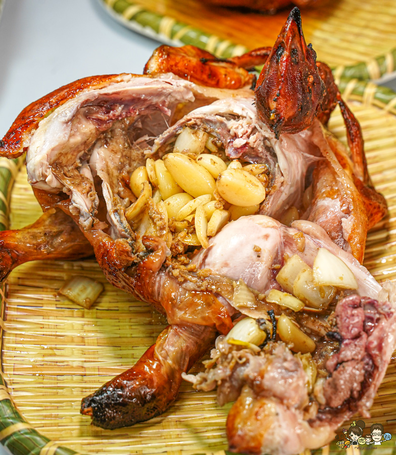 高雄 越南烤雞王 烤雞 獨家 招牌香檸雞 台式椒鹽雞 上癮胡椒雞 蒜香雞  雞腳凍 滷雞腳 獨家 特製 脆皮烤雞