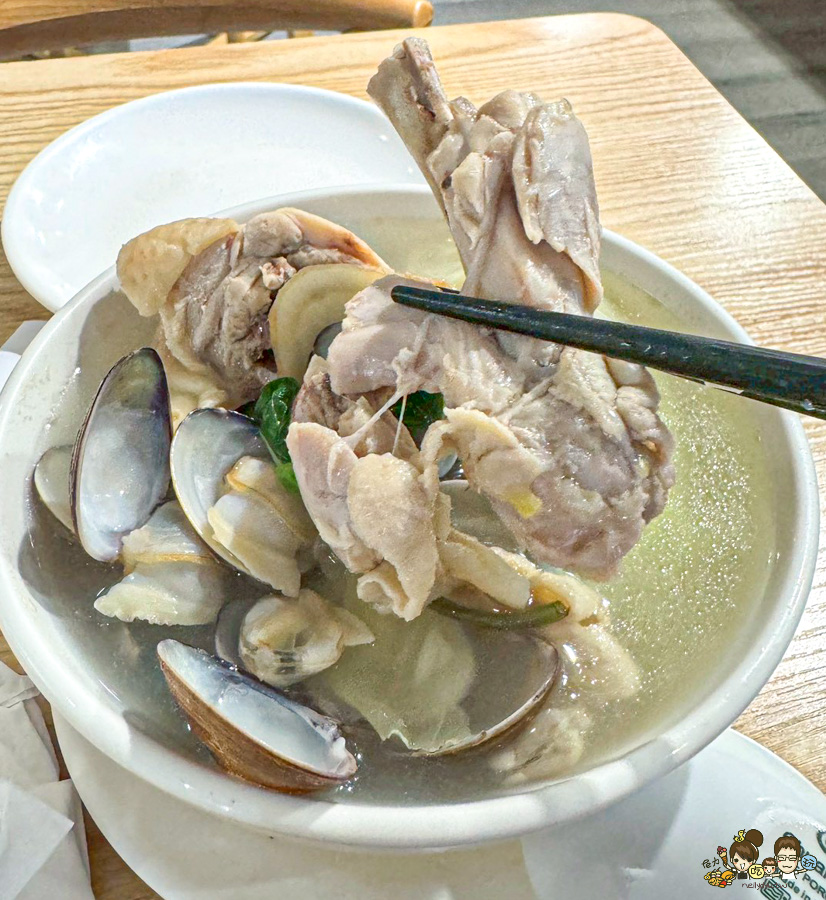 高雄雞湯 美良家 麻油麵線 麵食 熱河美食 推薦 高醫 高雄美食