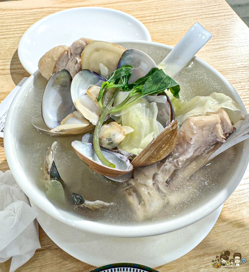 高雄雞湯 美良家 麻油麵線 麵食 熱河美食 推薦 高醫 高雄美食