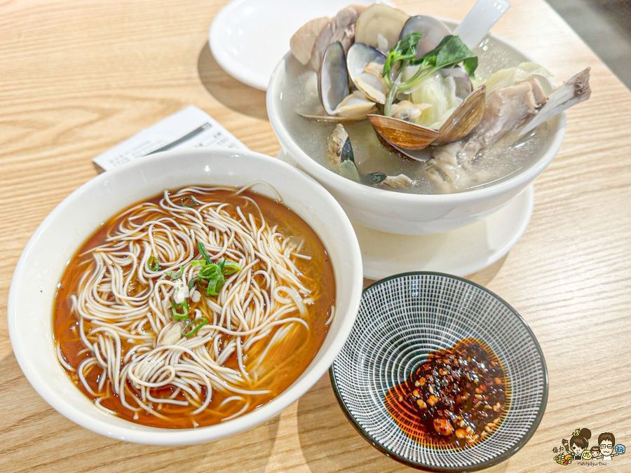 高雄雞湯 美良家 麻油麵線 麵食 熱河美食 推薦 高醫 高雄美食