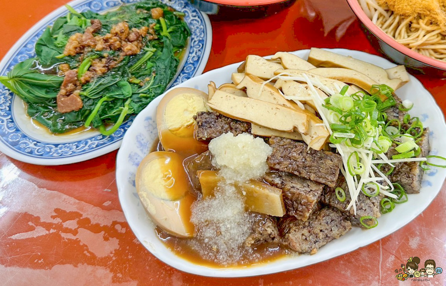 香神小吃館 乾麵 肉鬆 炒飯 小吃 滷味 高雄好店 麵攤 果貿社區