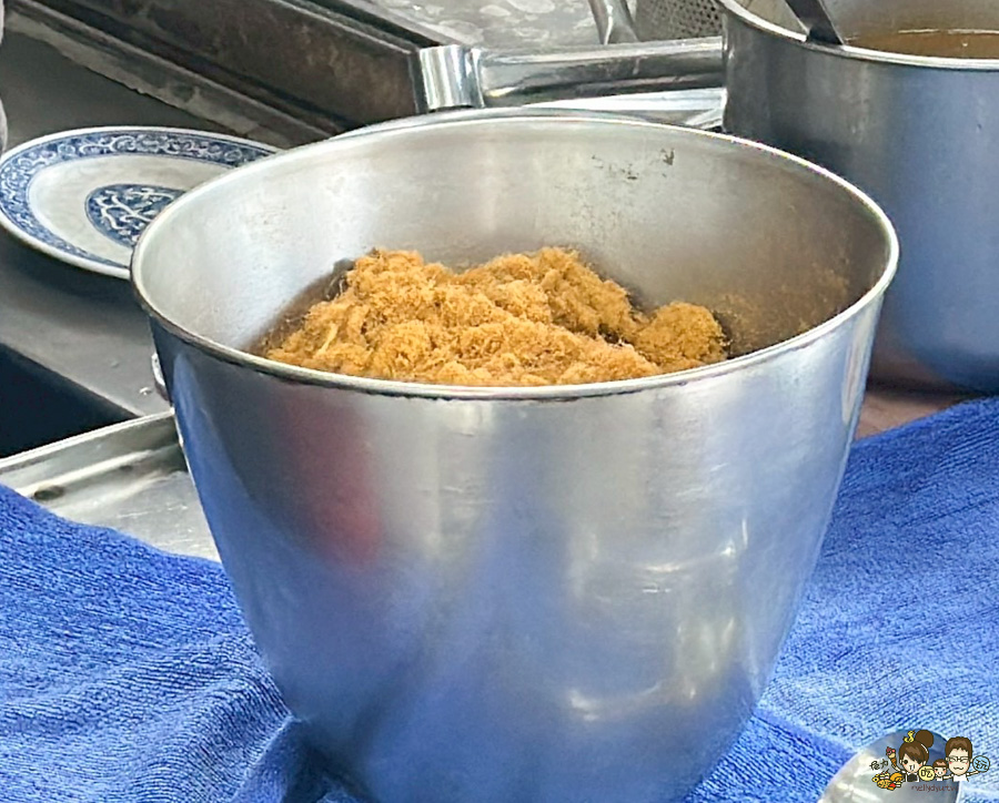 香神小吃館 乾麵 肉鬆 炒飯 小吃 滷味 高雄好店 麵攤 果貿社區