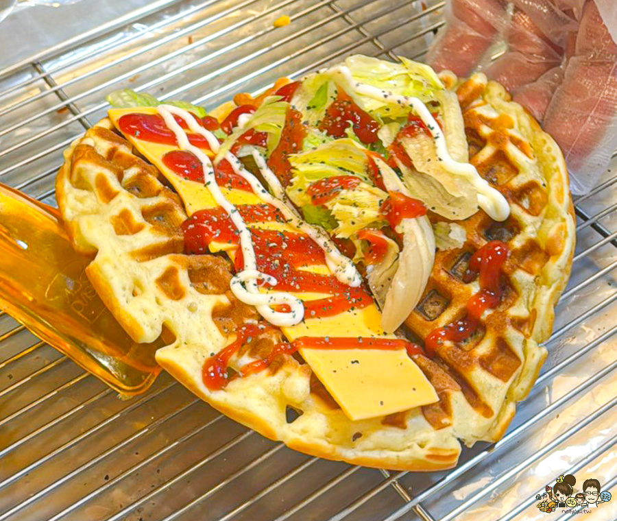 高雄小木屋 四維路 好吃鬆餅 專賣店 約會 聚餐 下午茶 點心甜點 爆量 銅板價格 爆料