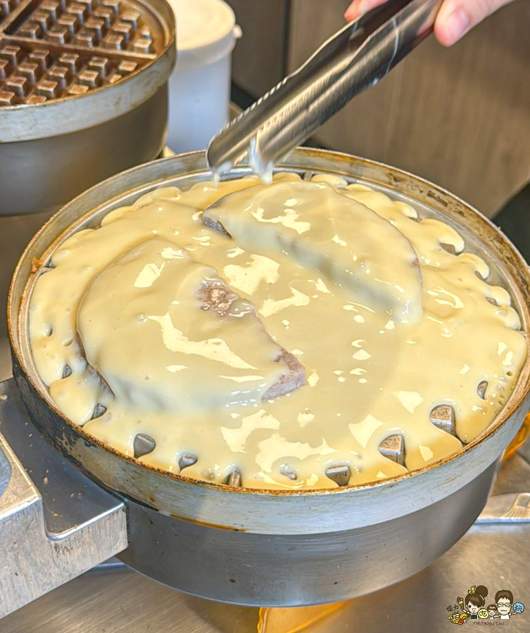 高雄小木屋 四維路 好吃鬆餅 專賣店 約會 聚餐 下午茶 點心甜點 爆量 銅板價格 爆料